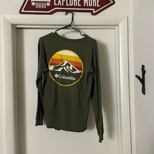 Columbia T shirt